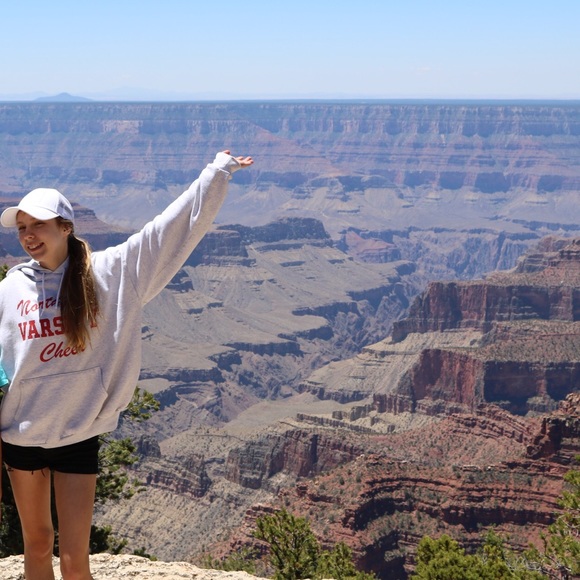 Meet your Posher, Cassie - Picture 1 of 1